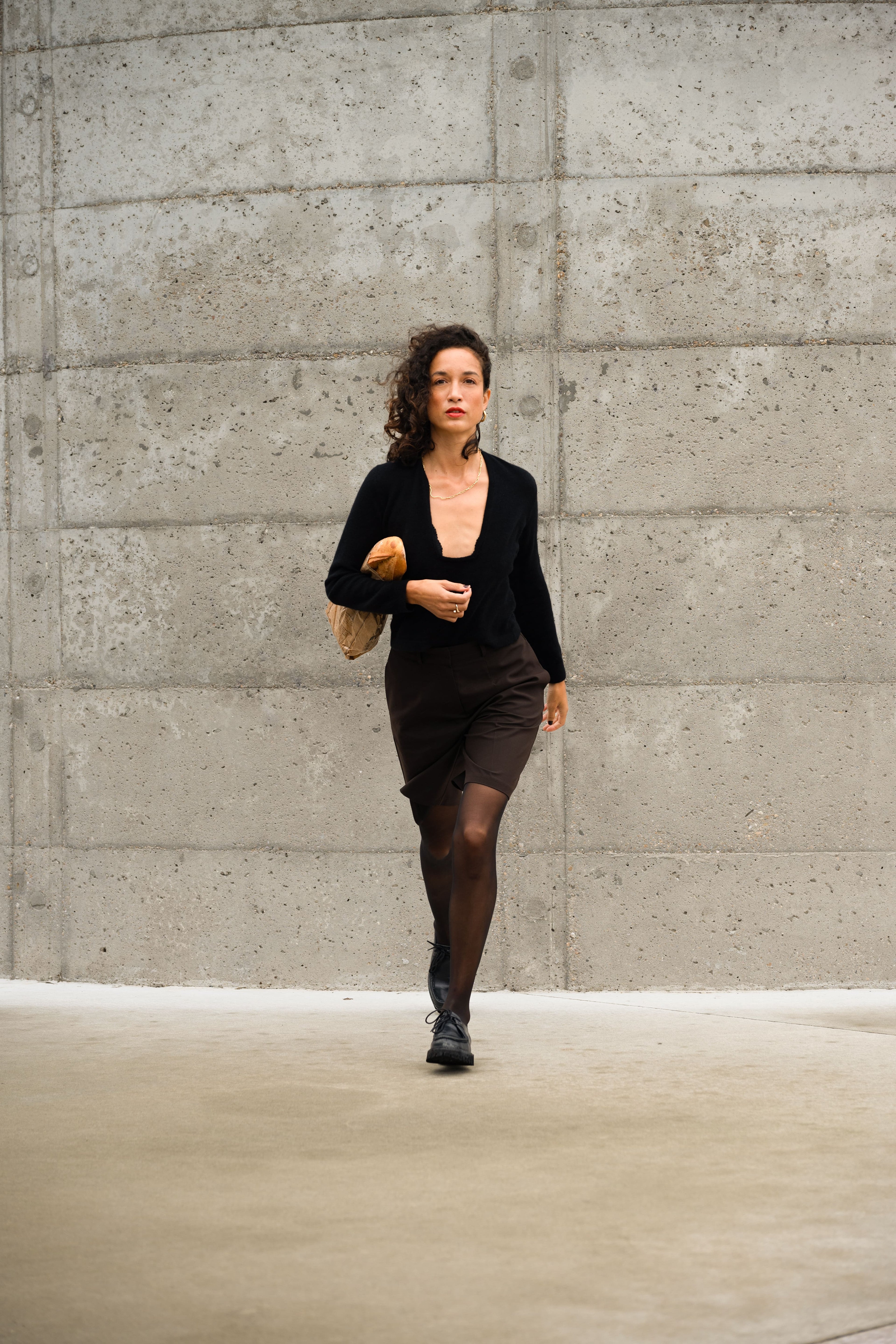 RAEV Paris - Sculpted Temptation - Black  - Baguette